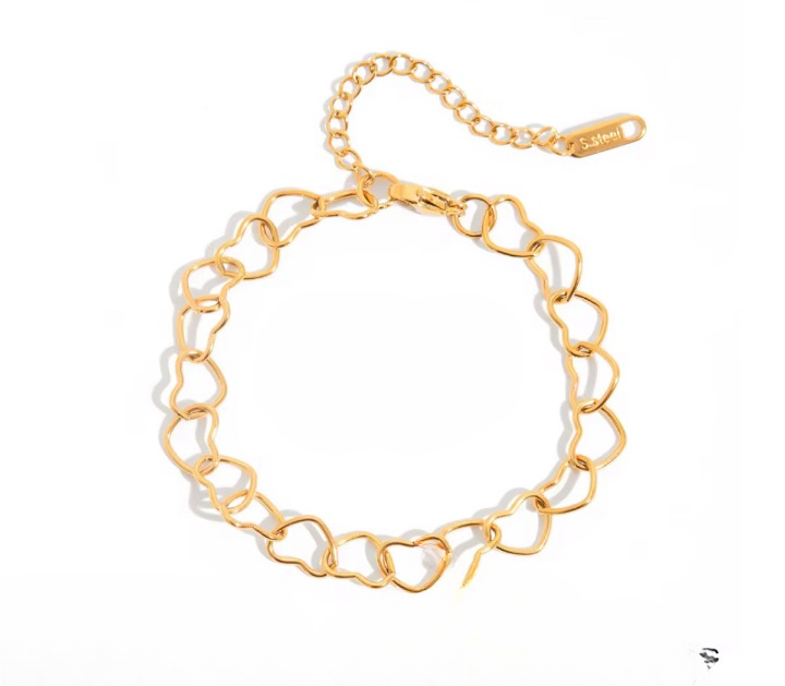 Hollow Heart Chain Bracelet