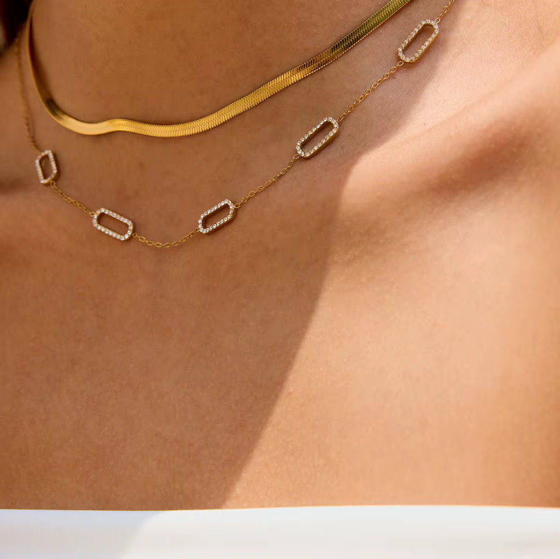 Stoned Oval Chain