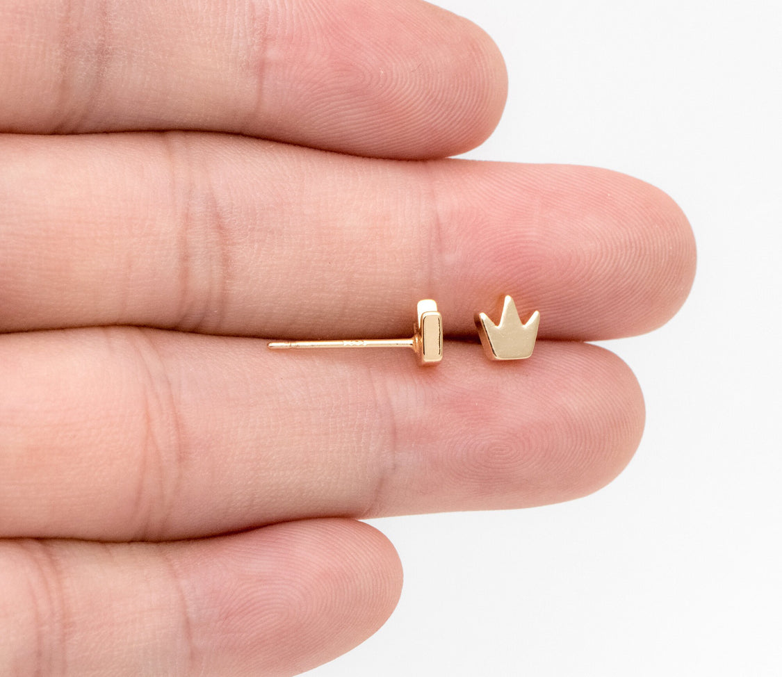 Crown Studs