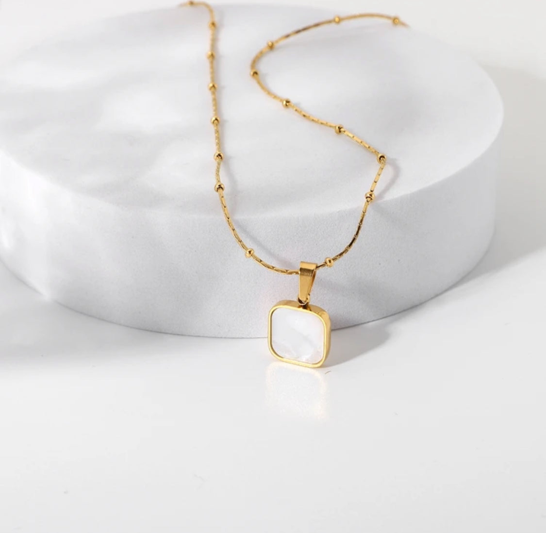 Shell Square Pendant