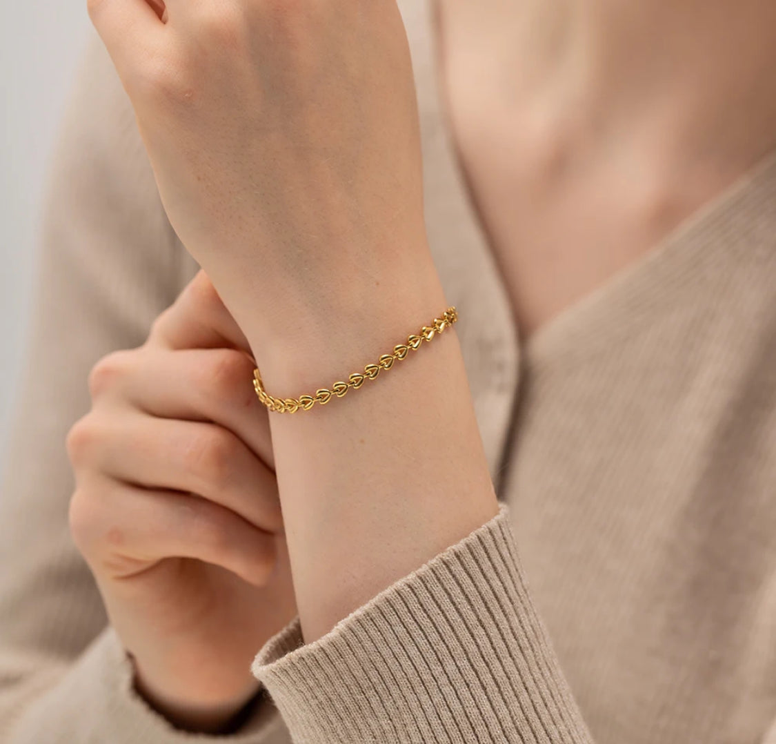 Heart Link Gold Bracelet