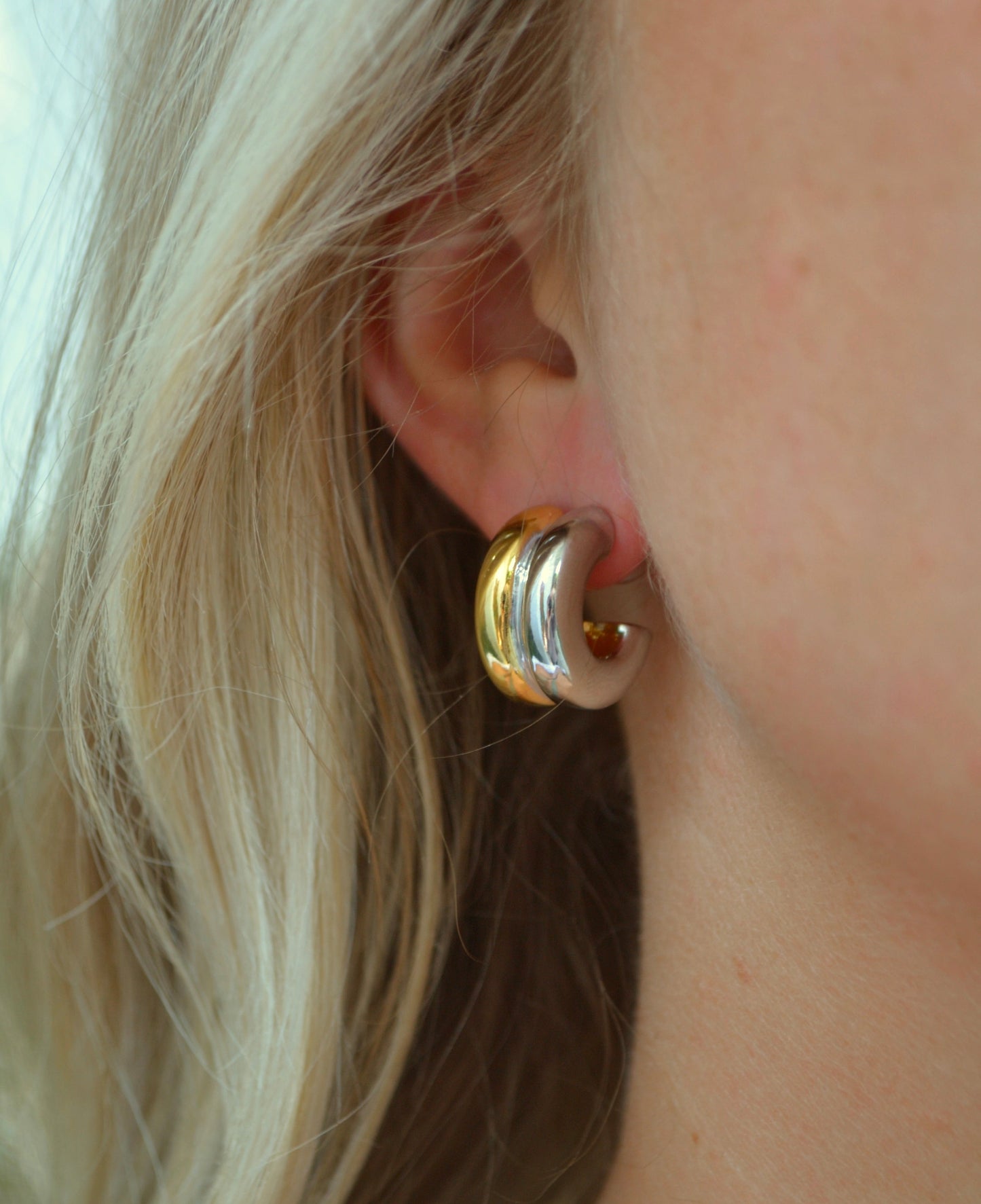 Two tone Connected Hoops