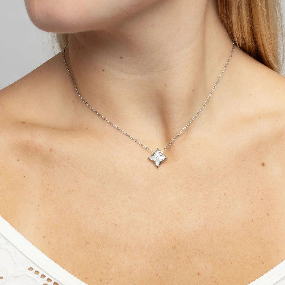 Louis Pendant Necklace
