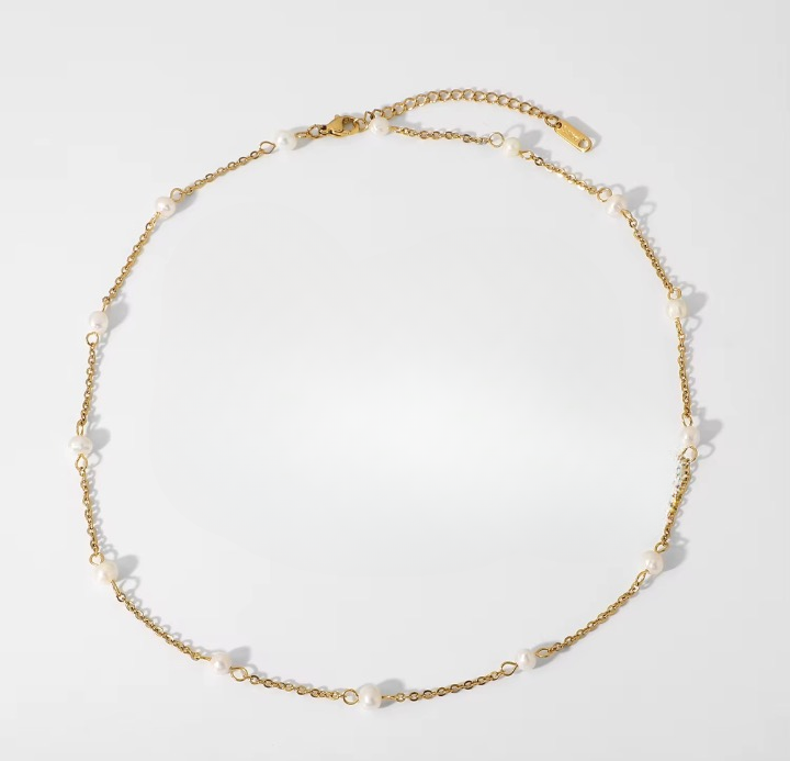 Medium Pearl Gold Chain