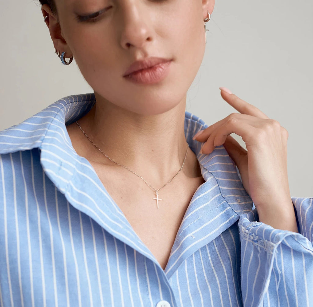 Dainty Cross Chain