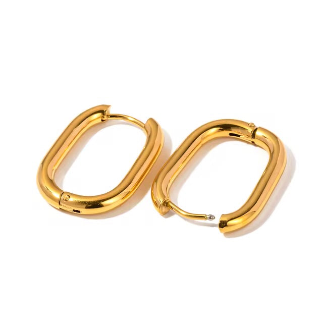 Medium Oval Gold Huggies