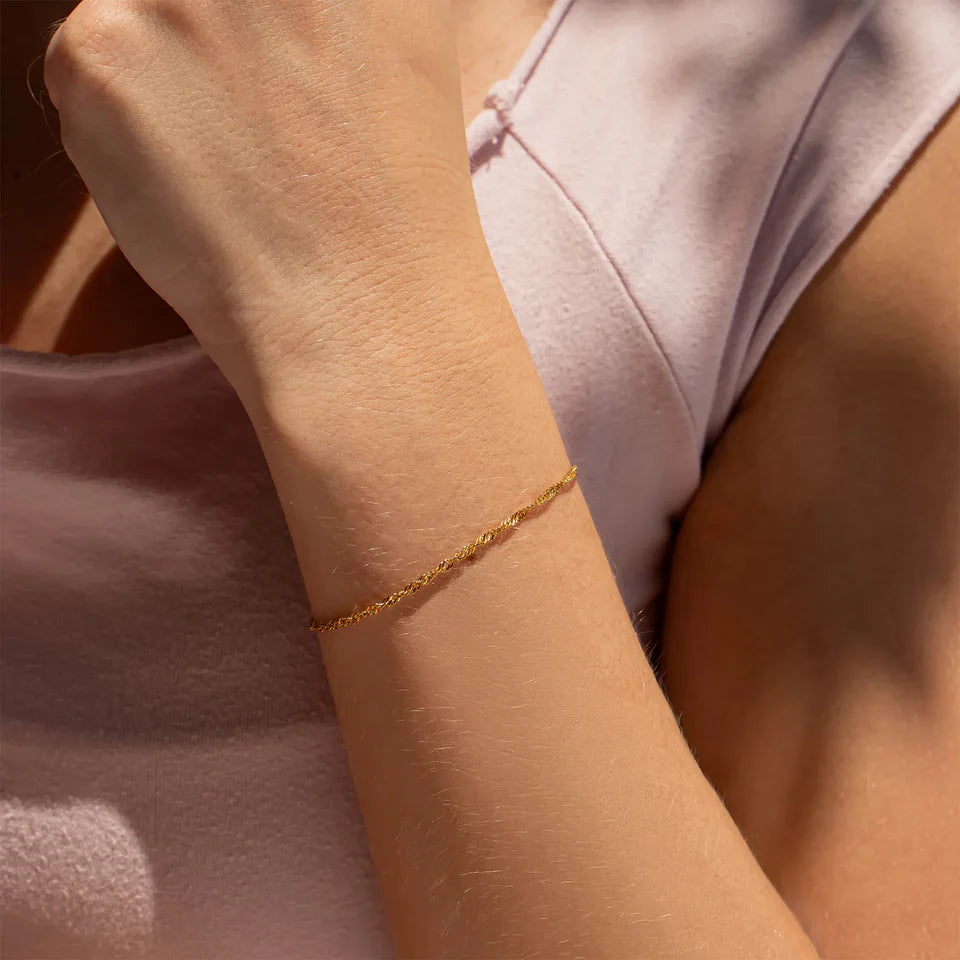 Dainty Twist Bracelet