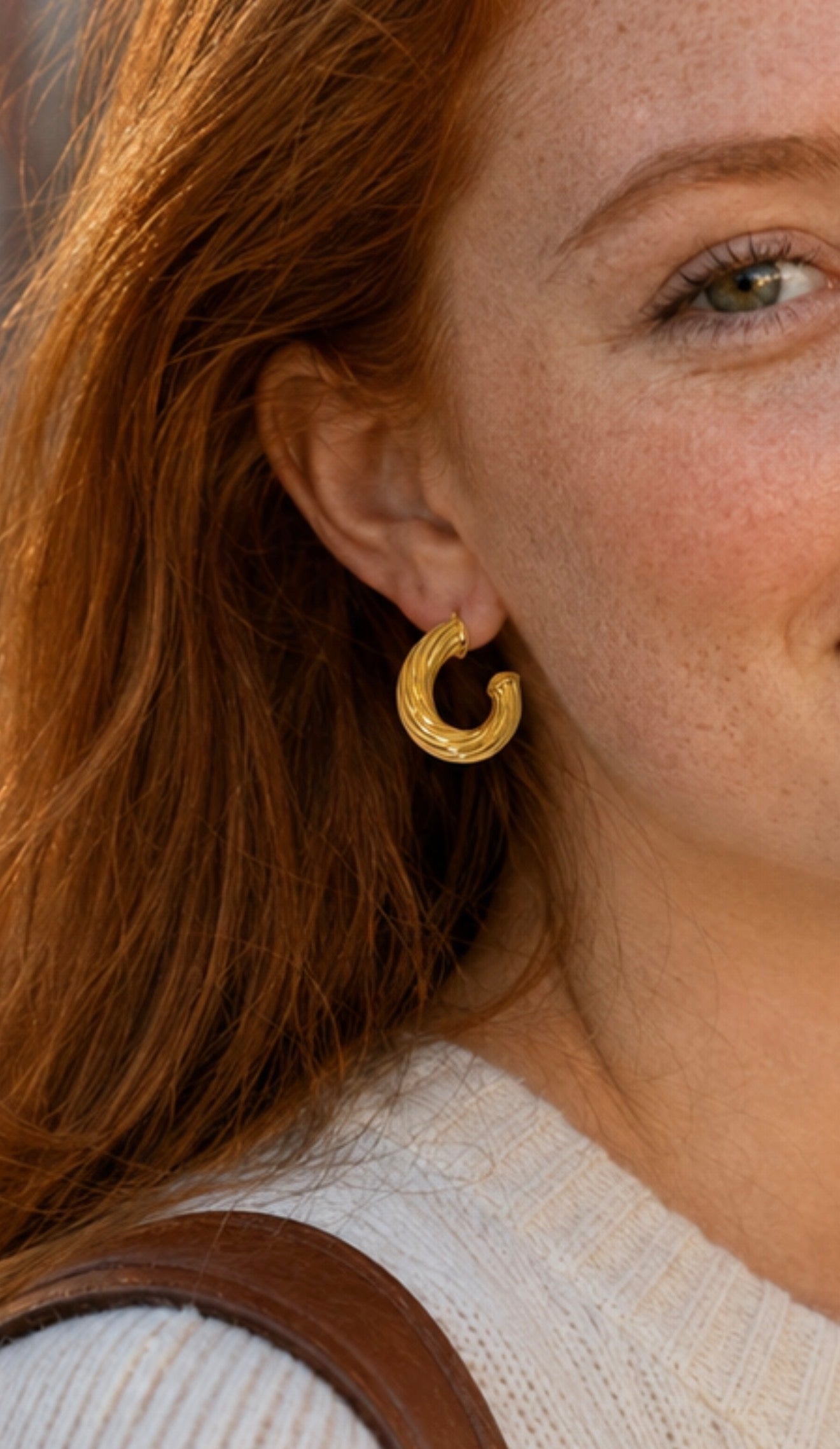 Lined Swirl Gold Hoops