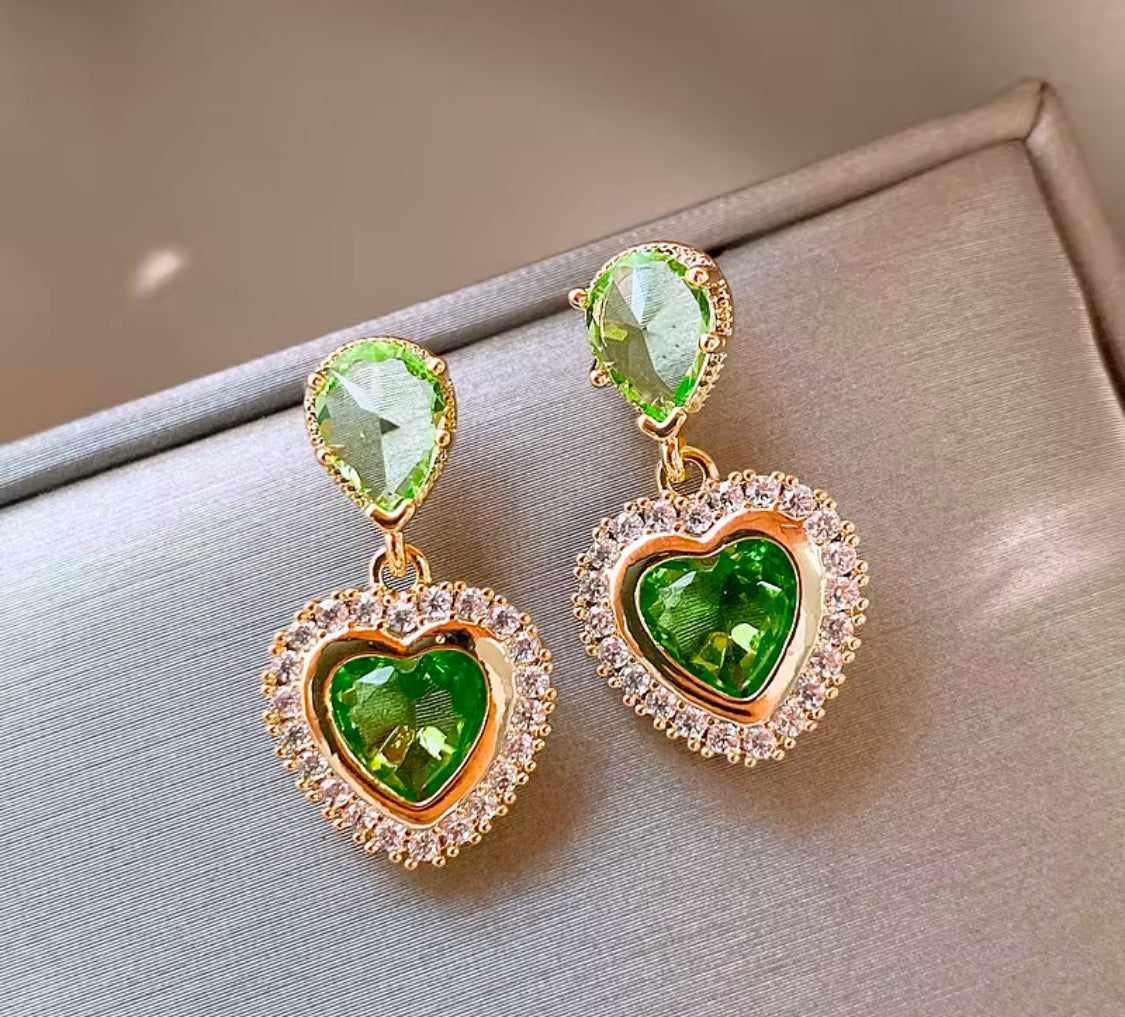 Vintage Heart Drop