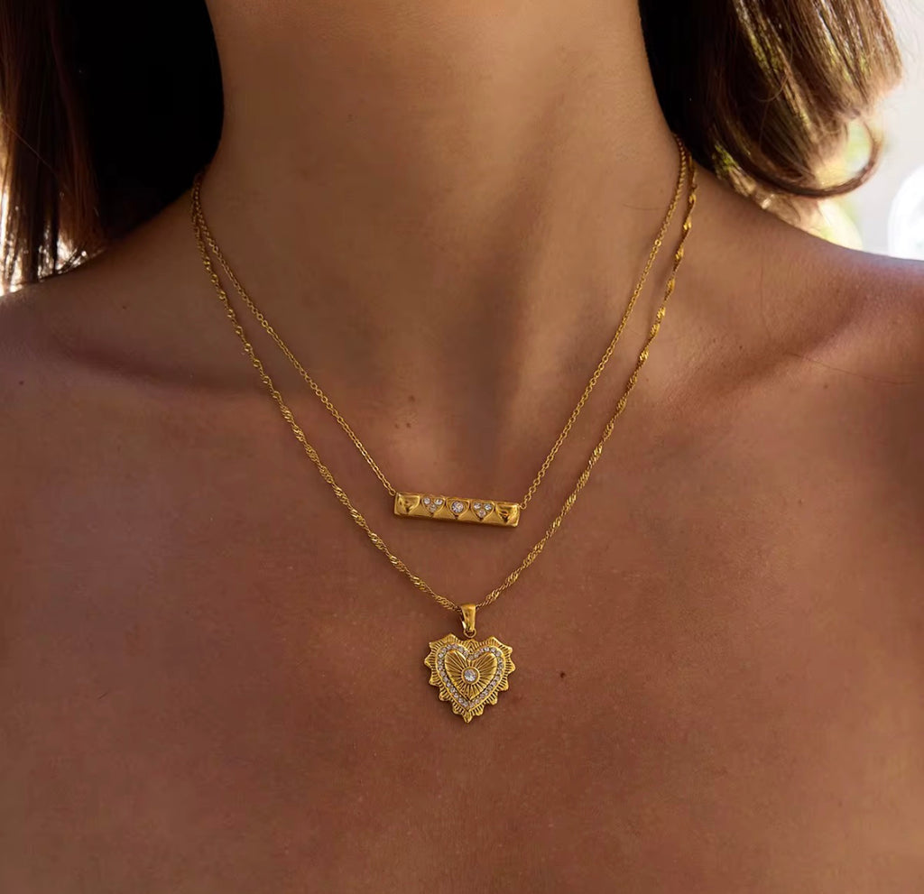 Baroque Style Heart Pendant