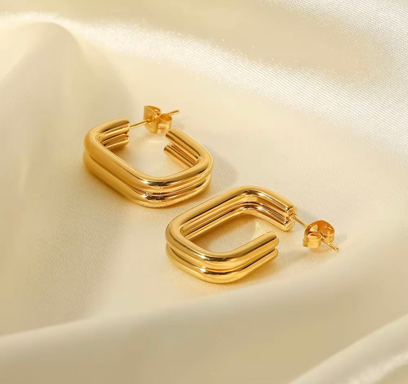 Medium J Hoops