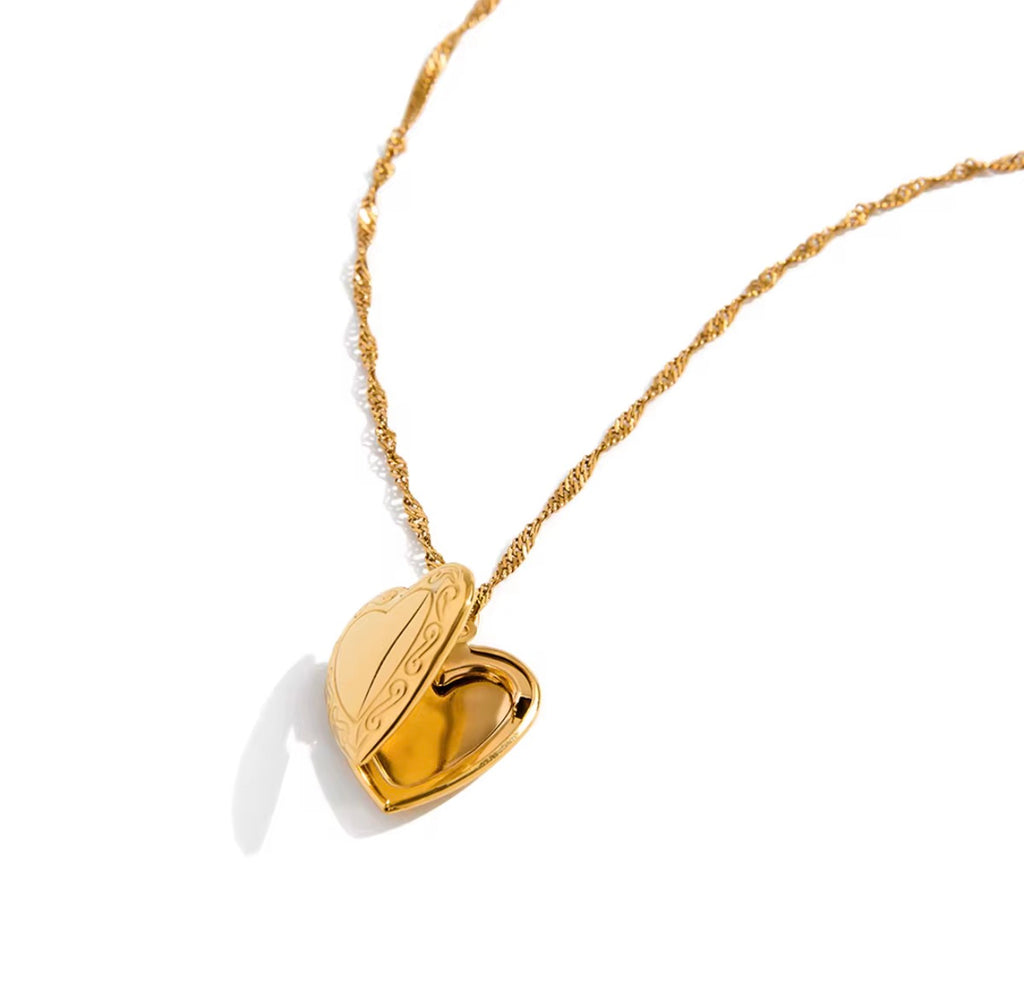 Antique Gold Locket Pendant