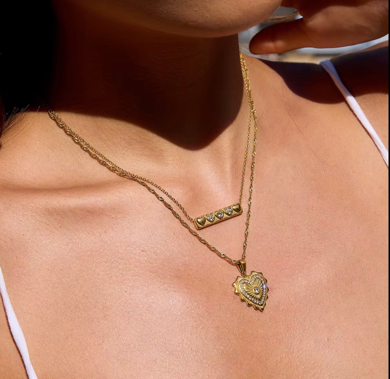 Heart Row Pendant Gold  Chain
