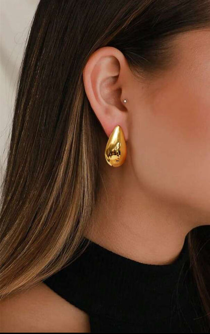 Tear drop Studs Gold