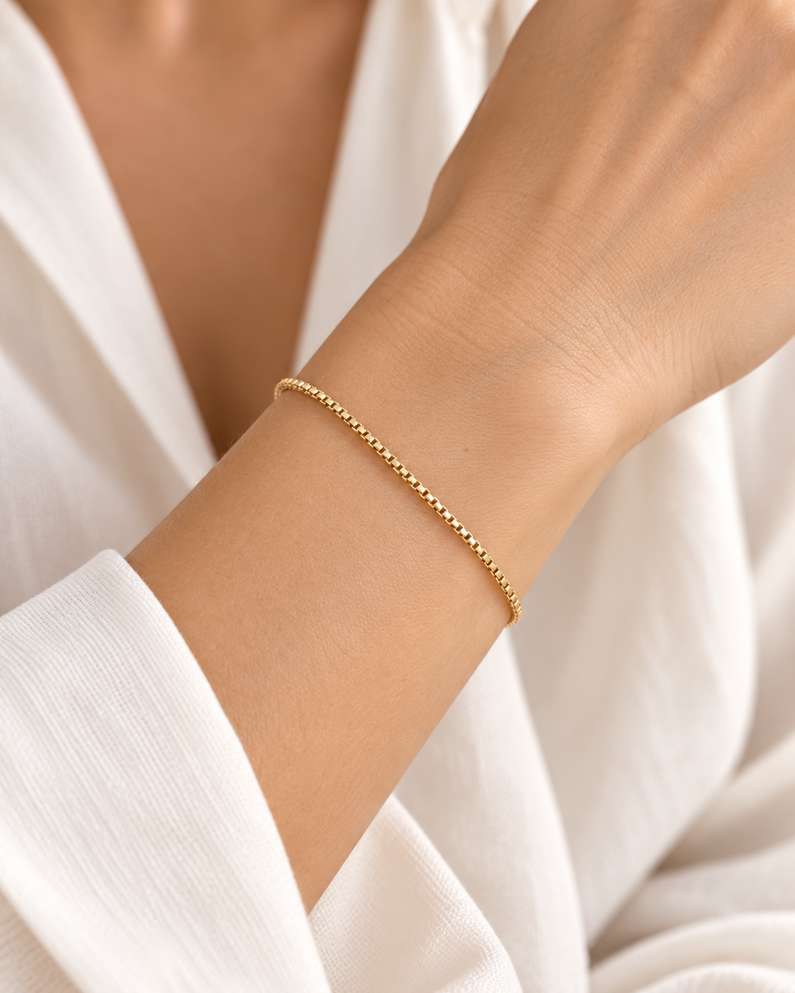 Dainty Gold Box Chain bracelet