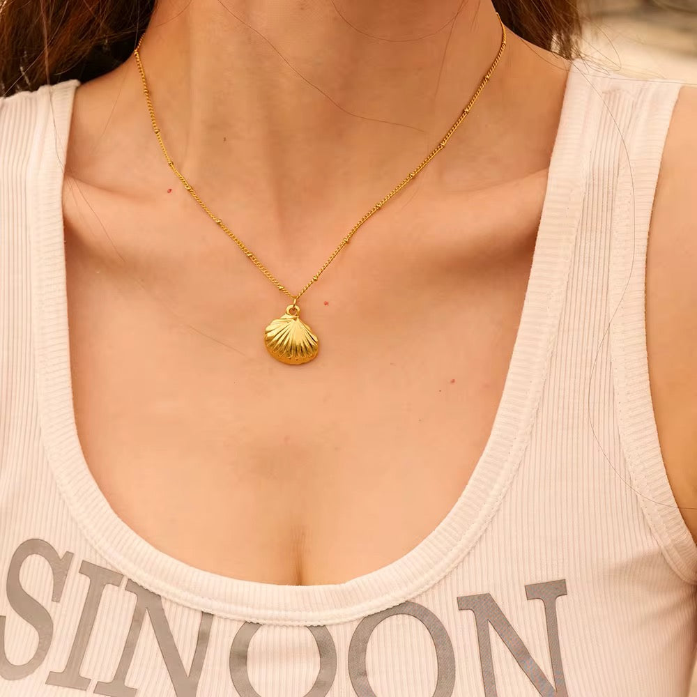 Ariel Shell Gold Pendant